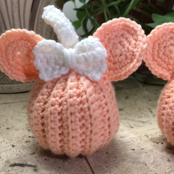 Mouse Ear Crochet Pumpkin - Picture 3 of 5